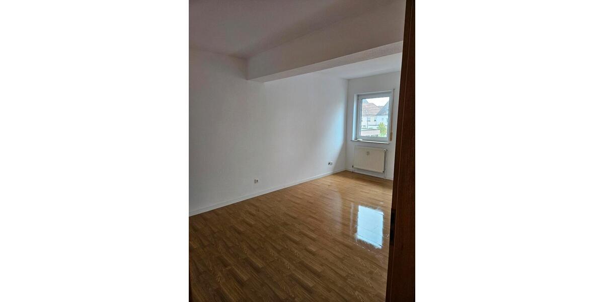 Etagenwohnung Bexbach - 3 Zimmer, 80 m&sup2;, 800&euro; | Angebot:26412258
