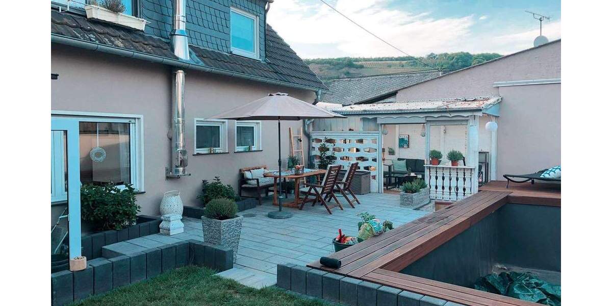 Modernisiertes Einfamilienhaus mit Garten & Pool in Koblenz-Lay 5 zimmer
