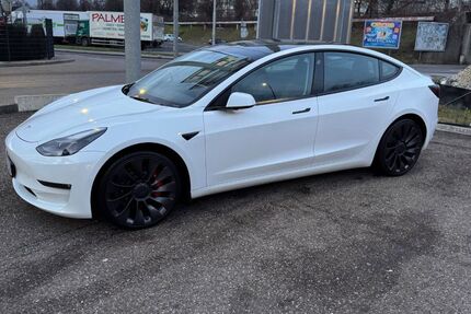 Tesla Model 3 72.590 km 27.500 &euro; Waiblingen 71332