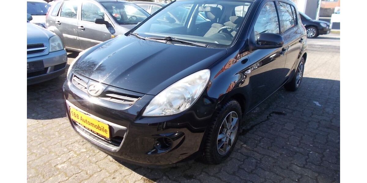 Hyundai i20 124.000 km 3.399 &euro; Lübeck 23556