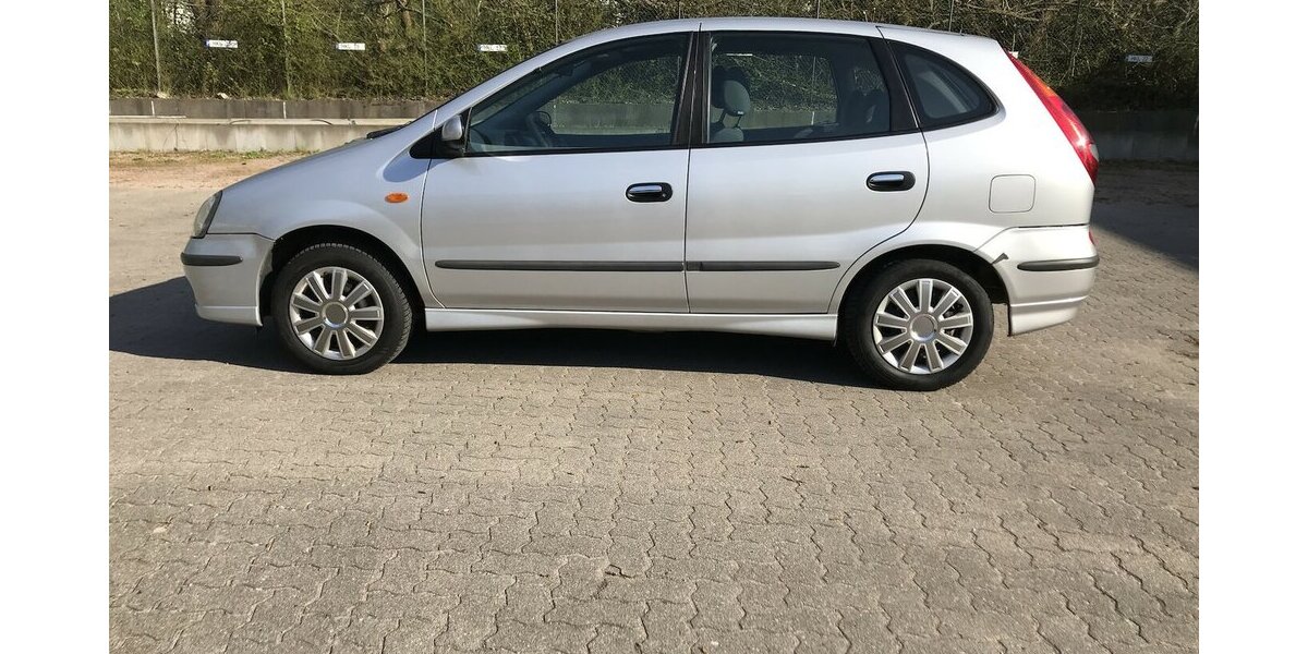 Nissan Almera Tino Luxury 189.500 km 1.999 &euro; Hamburg 22339