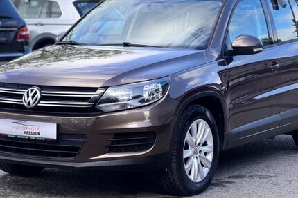 VW Tiguan 128.939 km 9.999 &euro; Sulz a. N 72172