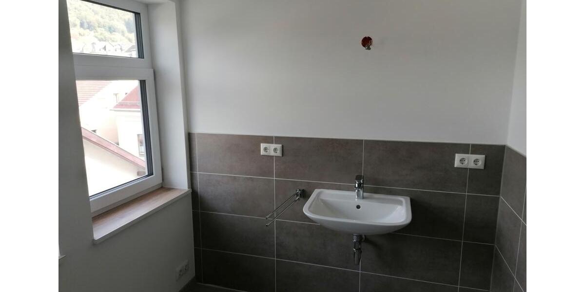 Dachgeschoßwohnung Sonneberg - 2 Zimmer, 62 m&sup2;, 590&euro; | Angebot:26478780