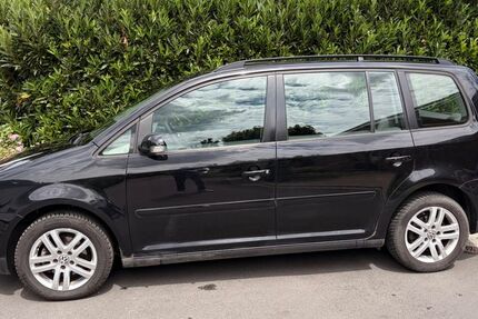 VW Touran 222.397 km 3.330 &euro; Wachtberg 53343