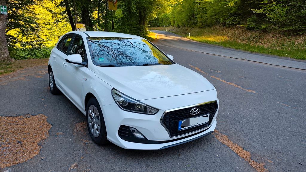 Hyundai i30 98.000 km 9.200 &euro; Rengsdorf 56579