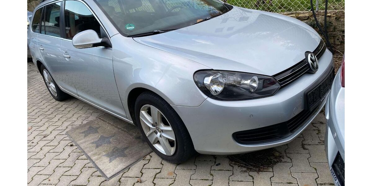 VW Golf 97.000 km 6.399 &euro; Eppstein 65817