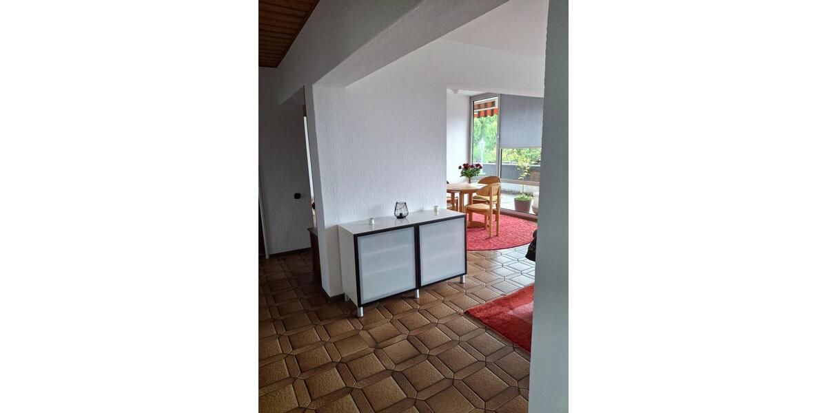 Etagenwohnung Lohmar - 3 Zimmer, 83 m&sup2;, 750&euro; | Angebot:26321256