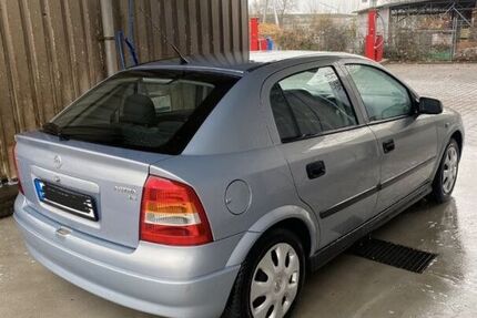 Opel Astra 89.300 km 3.000 &euro; wiesbaden 65203