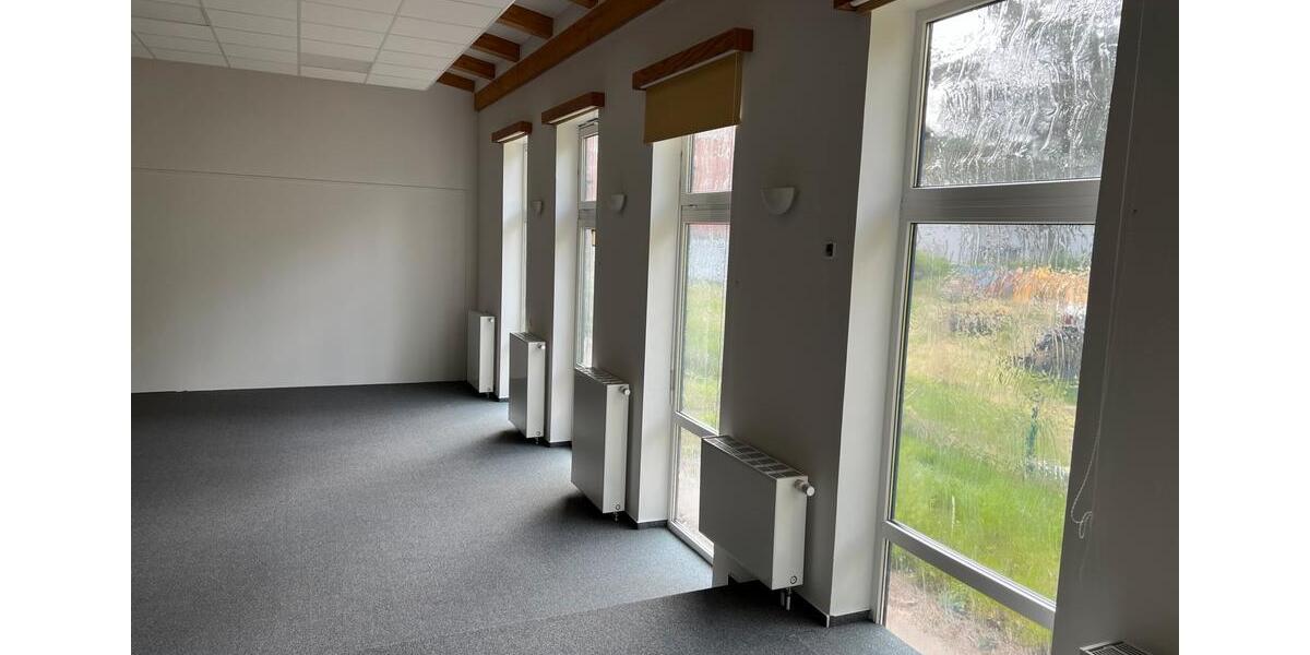 Bungalow Ratzeburg - 5 Zimmer, 253 m&sup2;, 2.400&euro; | Angebot:26296491