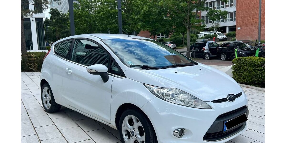 Ford Fiesta 178.000 km 2.200 &euro; Bad Vilbel 61118