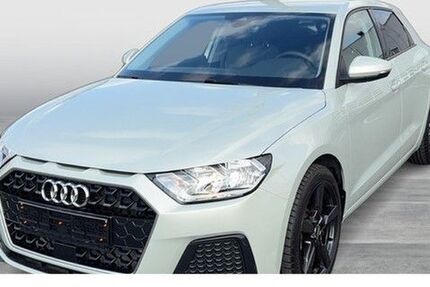 Audi A1 8.192 km 24.977 &euro; Oldenburg 26135