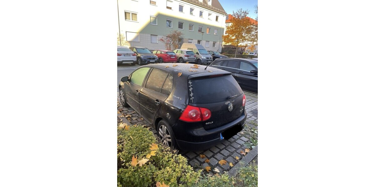 VW Golf 184.000 km 2.850 &euro; Würzburg 97070