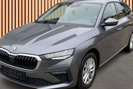 Skoda Scala 7.469 km 21.980 € Dresden 01328
