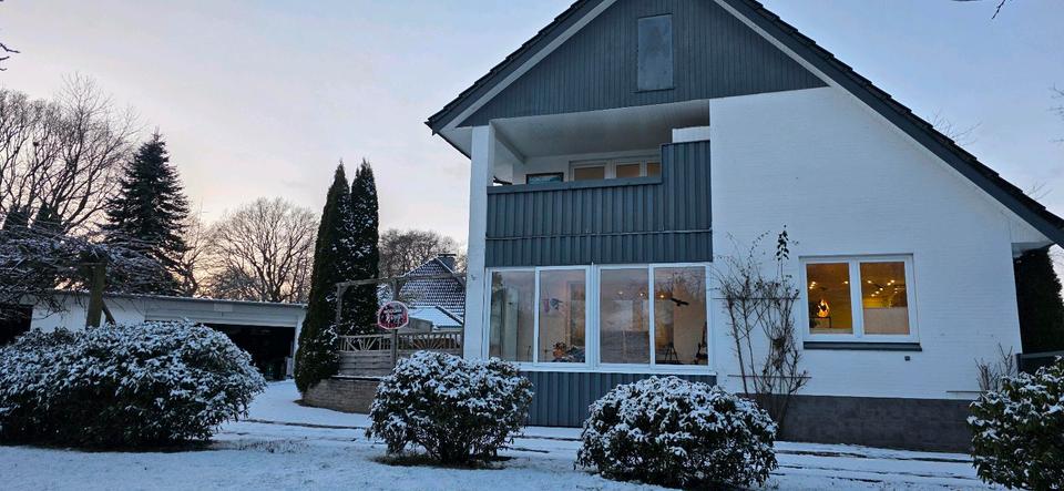 Großzügiges Ein-Zweifamilienhaus(300m²) nahe Ostsee,modernisiert 11 zimmer