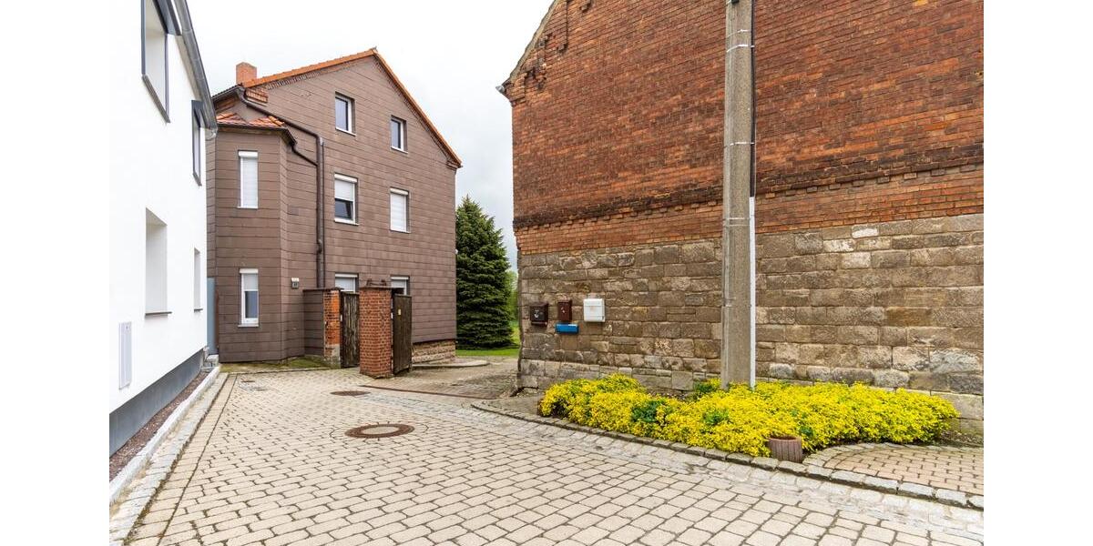 Mehrfamilienhaus, Wohnhaus Hohenmölsen - 10 Zimmer, 282 m&sup2;, 319.000&euro; | Angebot:26989304