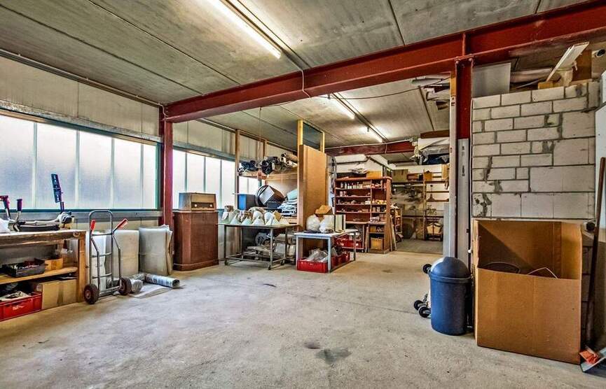 Provisionsfrei: Energieeffizientes Büro- und Lagergebäude in sichtbarer Lage zimmer