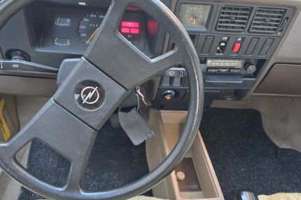 Opel Kadett 96.885 km 2.990 &euro; Bobenheim-Roxheim 67240