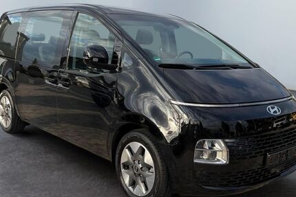Hyundai STARIA 14.800 km 42.980 € Gundelsheim 74831