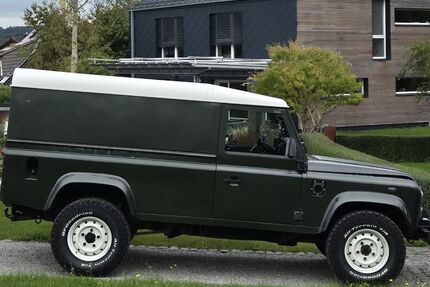 Land Rover Defender 274.000 km 28.590 &euro; Birkenau 69488