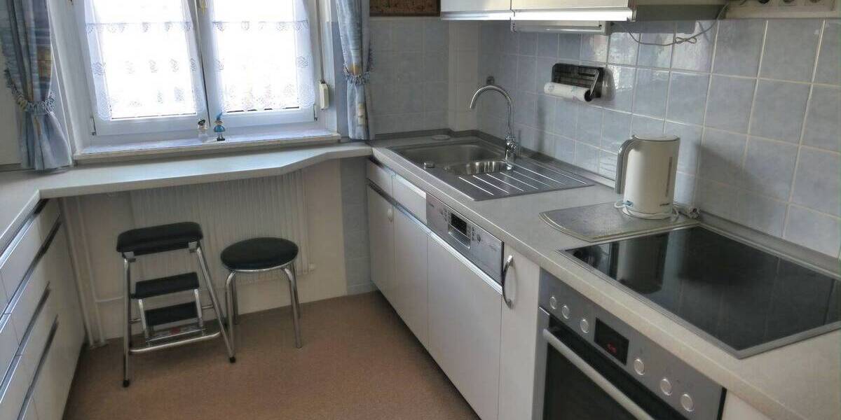 Doppelhaushälfte Trossingen - 9 Zimmer, 140 m&sup2;, 319.000&euro; | Angebot:26358877