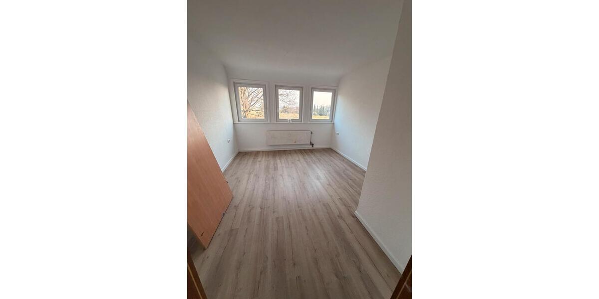 Dachgeschoßwohnung Bahrdorf - 3 Zimmer, 54 m&sup2;, 395&euro; | Angebot:26412439