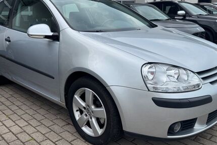 VW Golf 140.800 km 2.950 &euro; Ichtershausen 99334