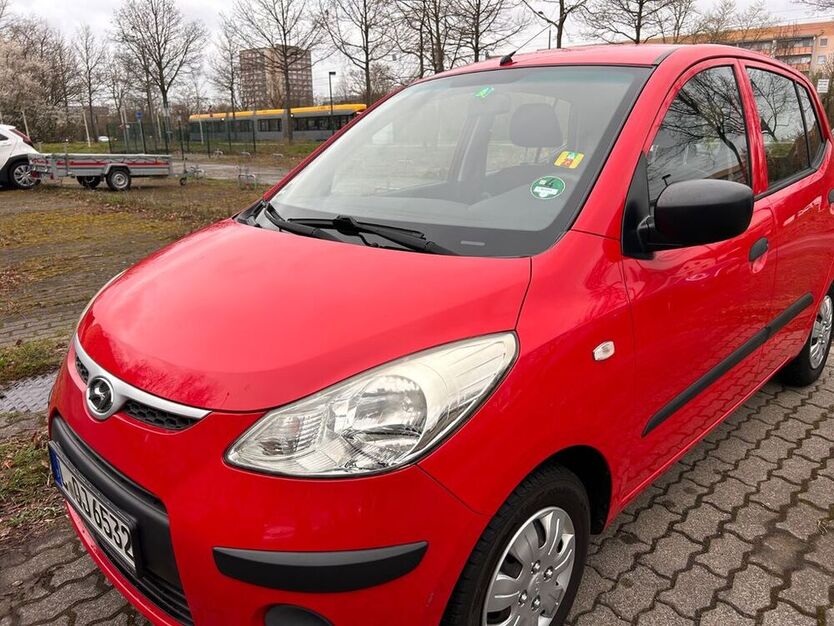 i10