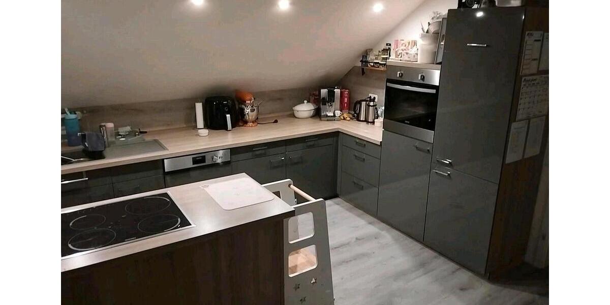 Dachgeschoßwohnung Altusried - 4 Zimmer, 140 m&sup2;, 1.400&euro; | Angebot:26211437