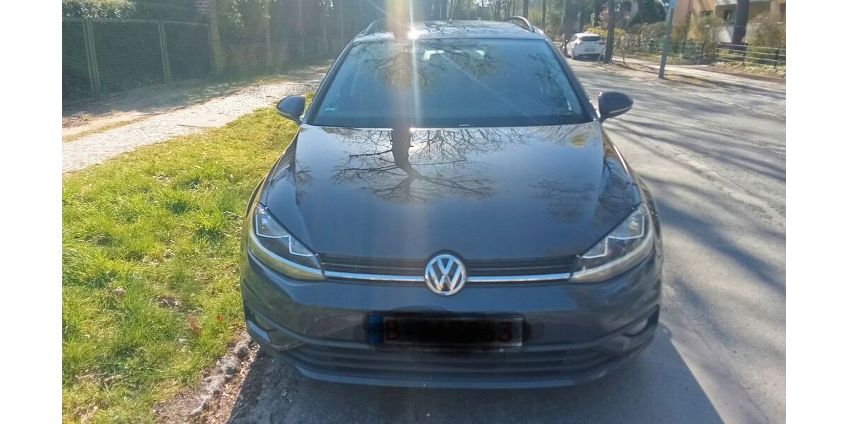 VW Golf 232.000 km 7.500 &euro; Mittenwalde 15749