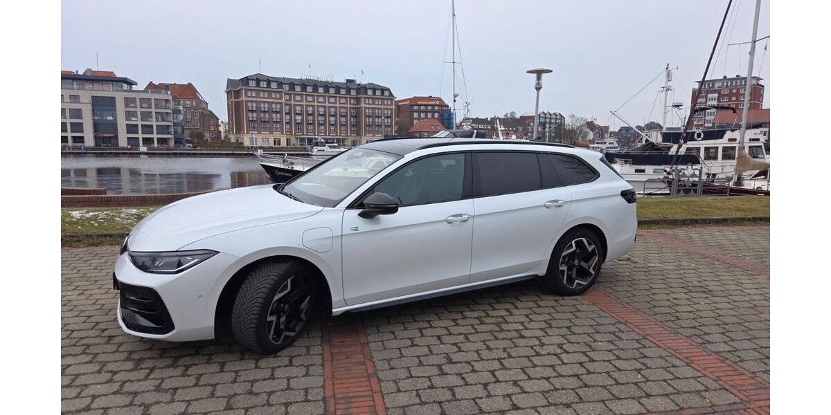 VW Passat 24.000 km 47.600 &euro; Hinte 26759