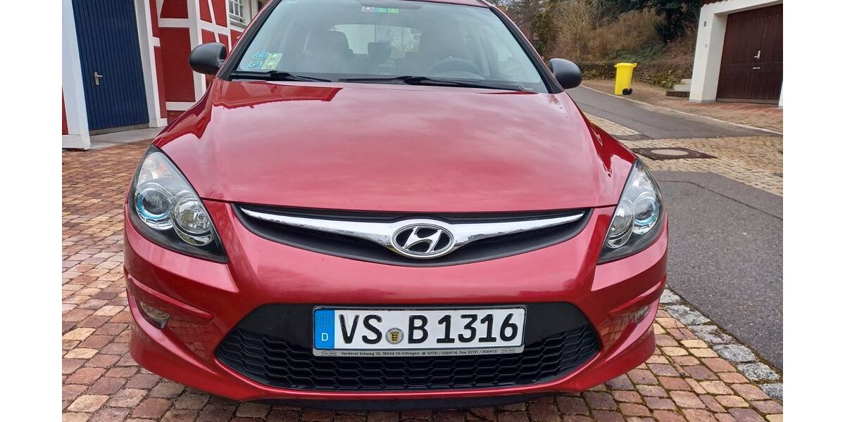 Hyundai i30 209.000 km 2.490 &euro; Niedereschach 78078