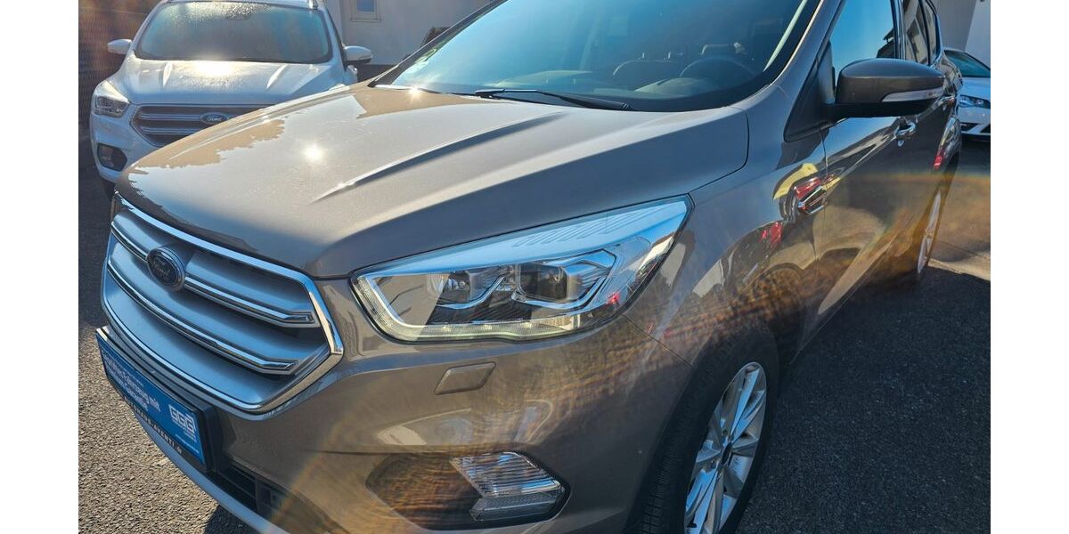 Ford Kuga 54.000 km 17.499 &euro; Knetzgau 97478