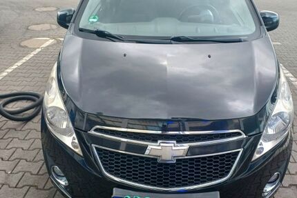 Chevrolet Spark 89.800 km 2.980 &euro; Offenbach 63071