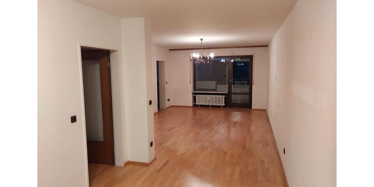 Etagenwohnung Dachau - 4 Zimmer, 104 m&sup2;, 359.000&euro; | Angebot:26875311