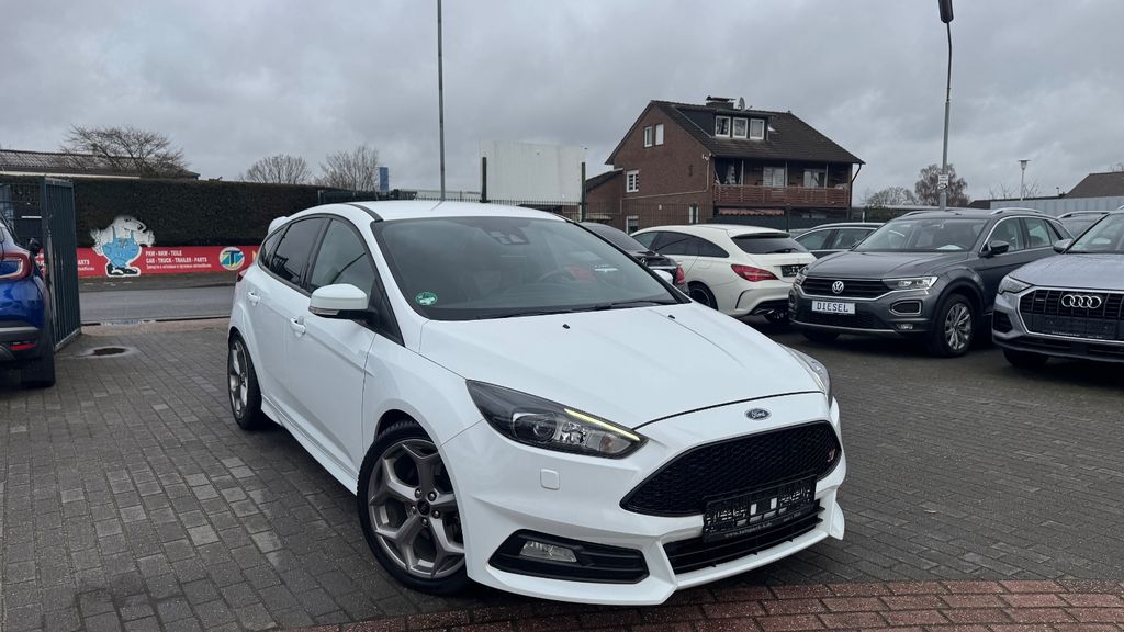 Ford Focus 85.600 km 18.500 &euro; Gronau 48599