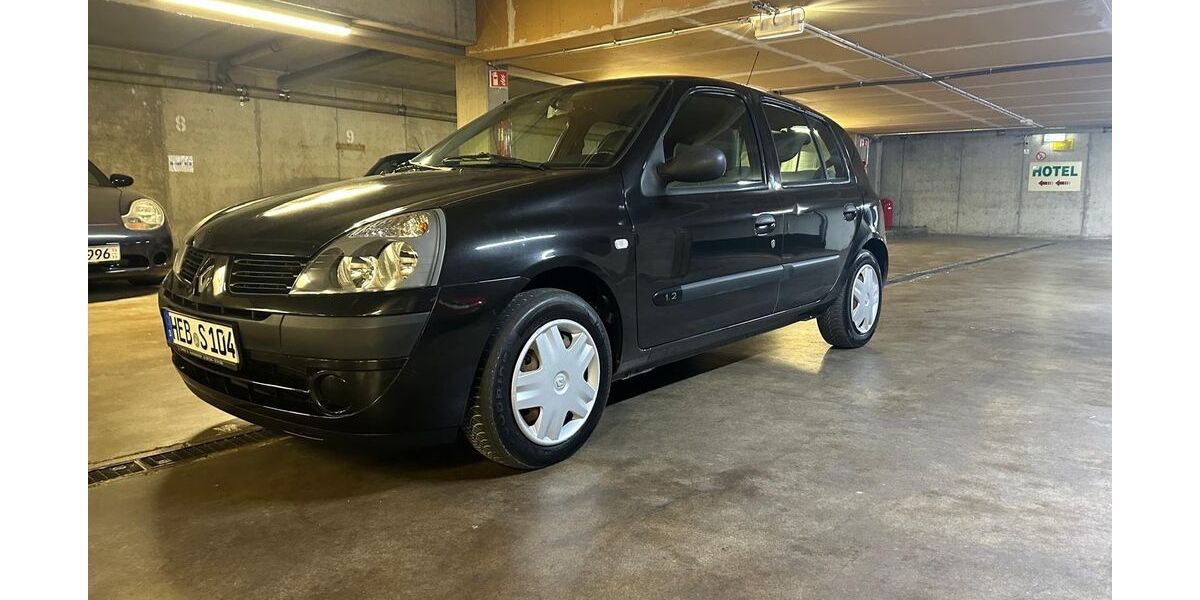 Renault Clio 203.000 km 890 &euro; Fürth 90763
