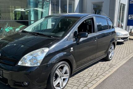 Toyota Verso 200.000 km 4.500 € Niestetal bei Kassel 34266