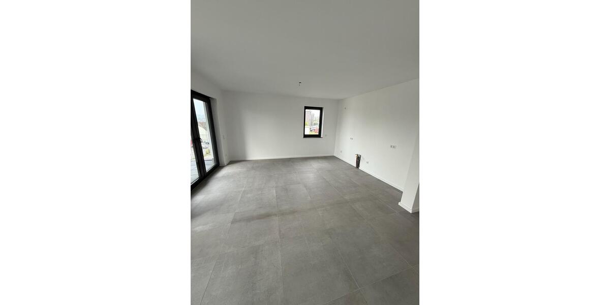 Erdgeschoßwohnung Wiehl - 3 Zimmer, 96 m&sup2;, 1.160&euro; | Angebot:26332861