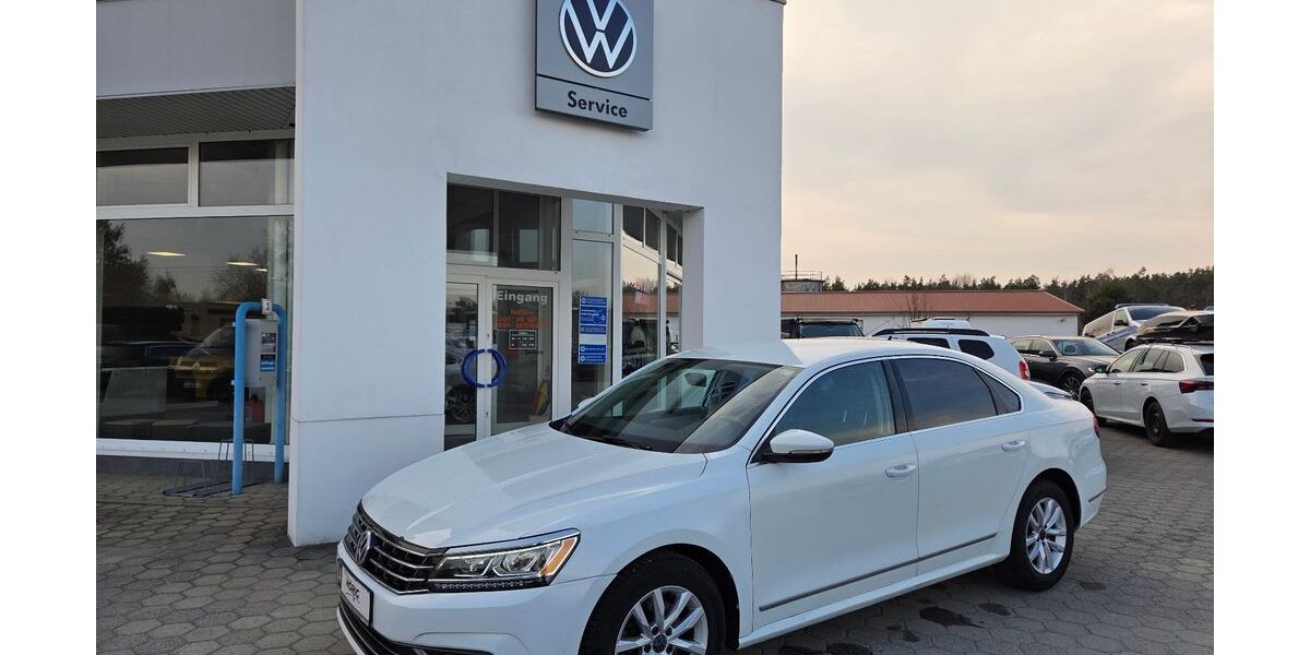 VW Passat 72.000 km 10.990 &euro; Königsbrück 01936