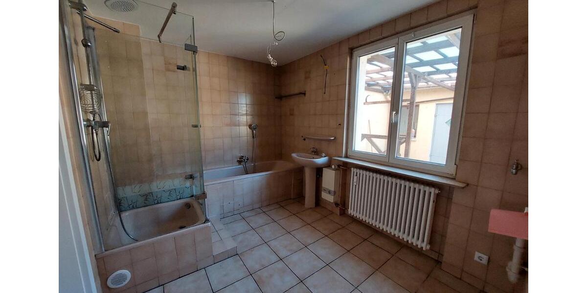 Einfamilienhaus Eltville am Rhein Erbach - 6 Zimmer, 150 m&sup2;, 410.000&euro; | Angebot:26989556