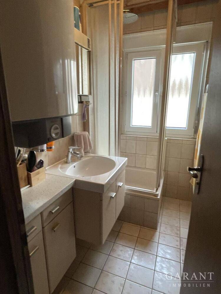 Ihr neues Zuhause erwartet Sie - Dreifamilienhaus mit viel Platz und Gestaltungsspielraum!