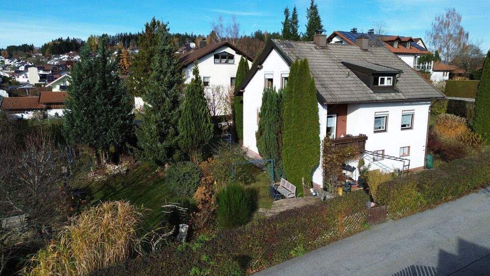 Einfamilienhaus Regen - 6 Zimmer, 124 m&sup2;, 198.000&euro; | Angebot:25688594