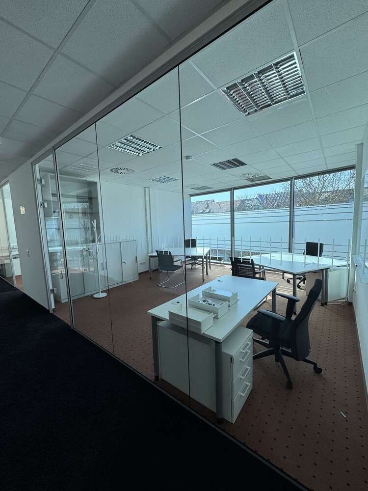 Büro in Stuttgart 3.685 € 335 m²