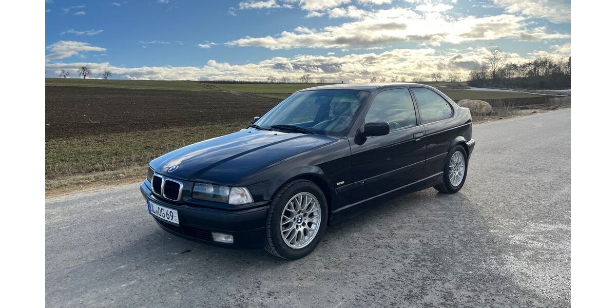 BMW 323 194.449 km 3.999 &euro; Unterstadion 89619
