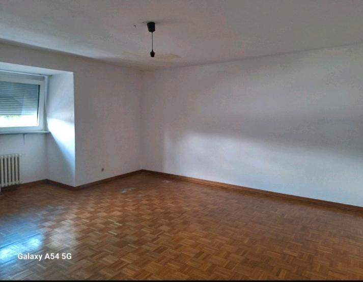 Etagenwohnung Mönchengladbach Nord - 5 Zimmer, 170 m&sup2;, 2.000&euro; | Angebot:24366967