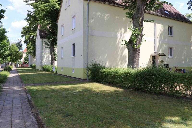 Etagenwohnung Genthin - 3 Zimmer, 56 m&sup2;, 335&euro; | Angebot:27086217