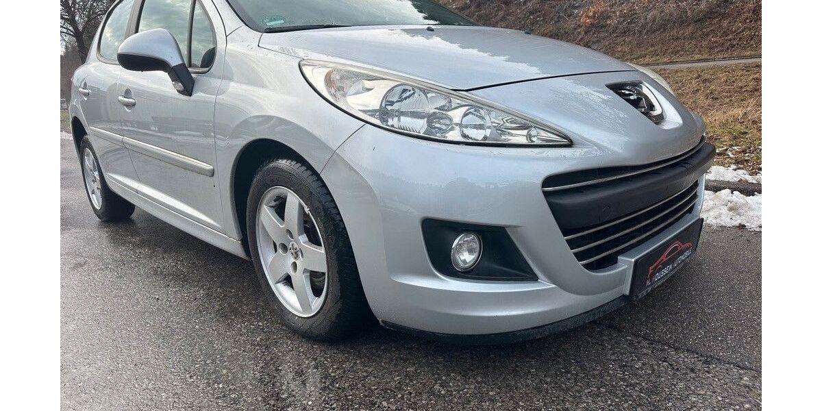 Peugeot 207 164.000 km 2.599 &euro; Altensteig 72213