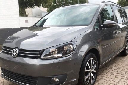 VW Touran 246.500 km 5.990 € Hamburg 20537