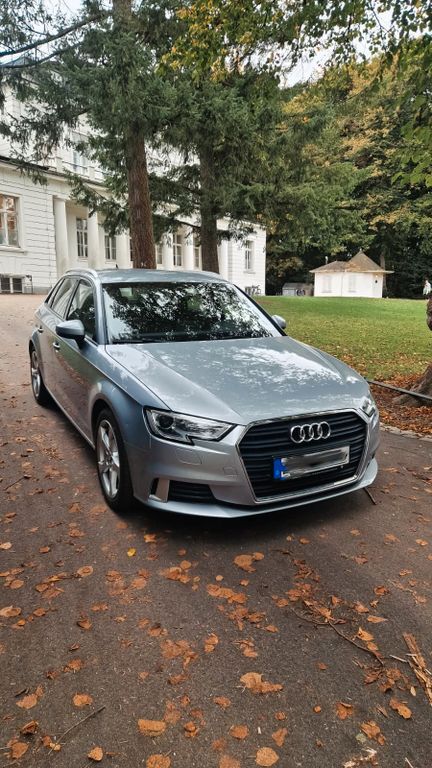 Audi A3 40.000 km 18.990 € Hamburg 22587