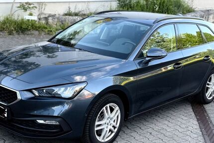 Seat Leon 11.020 km 26.699 &euro; Remseck am Neckar 71686